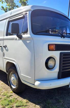 VOLKSWAGEN KOMBI 1.4 MI FURGÃO 8V FLEX 3P MANUAL VOLKSWAGEN KOMBI 1.4 MI FURGÃO 8V FLEX 3P MANUAL